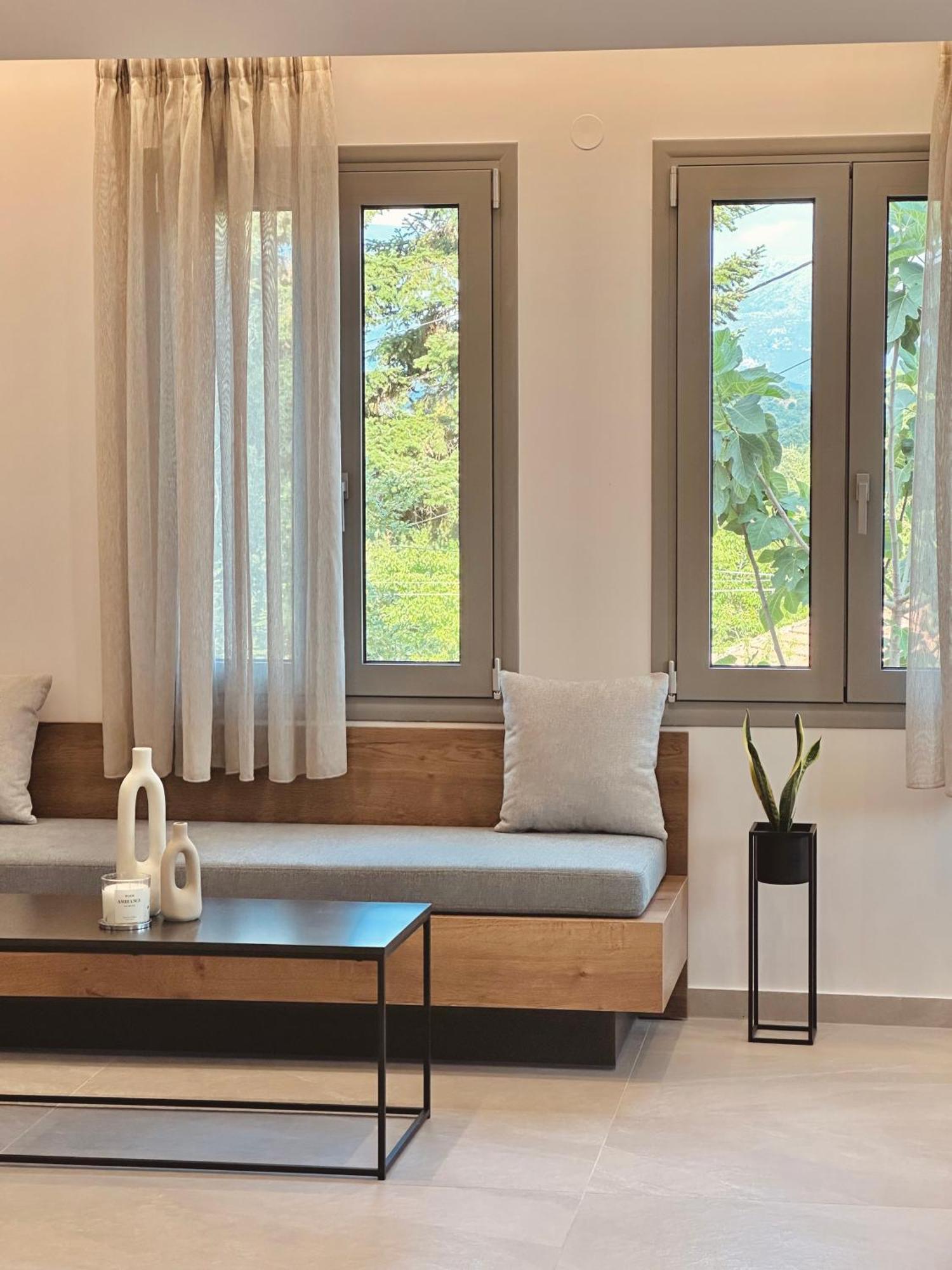 Areti Guesthouse Víssani Eksteriør billede
